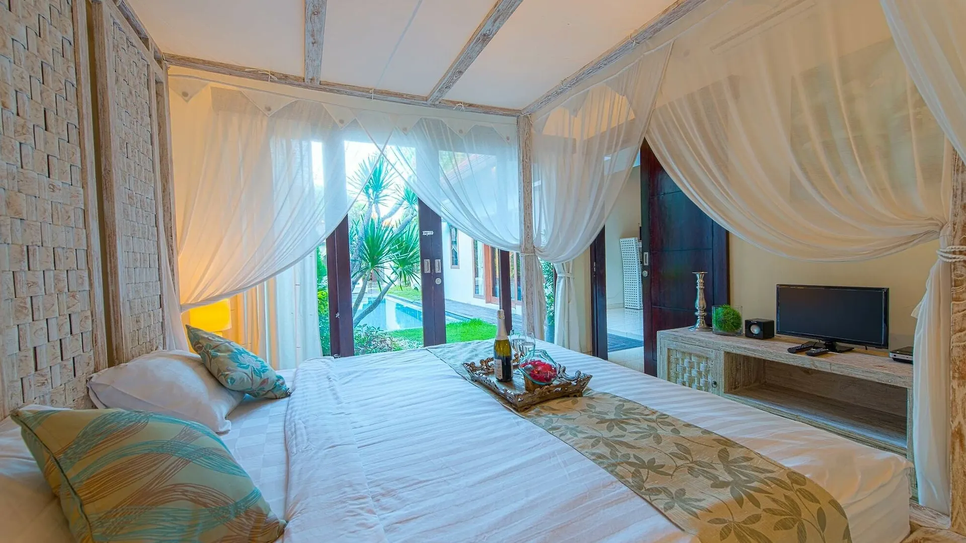 Villa Enjoy - Seminyak Center